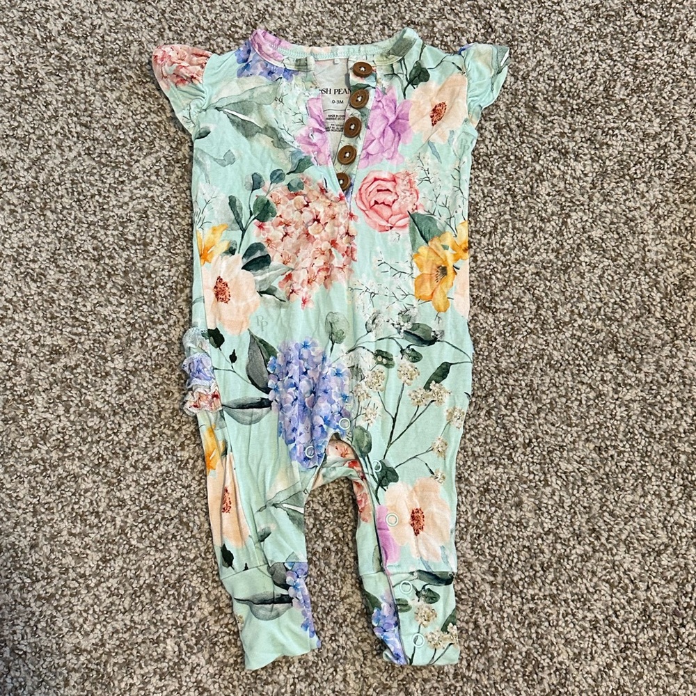 Floral Baby Romper with Ruffle Sleeves